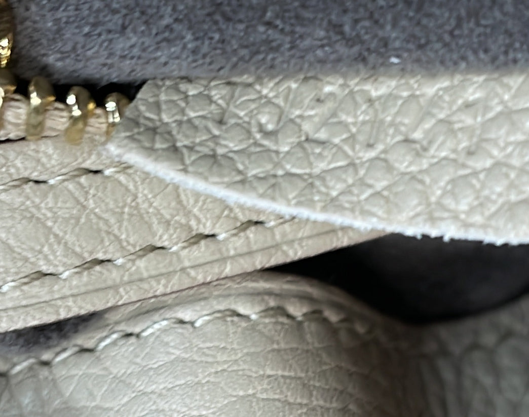 Louis Vuitton Cirrus Handbag Mahina Leather PM