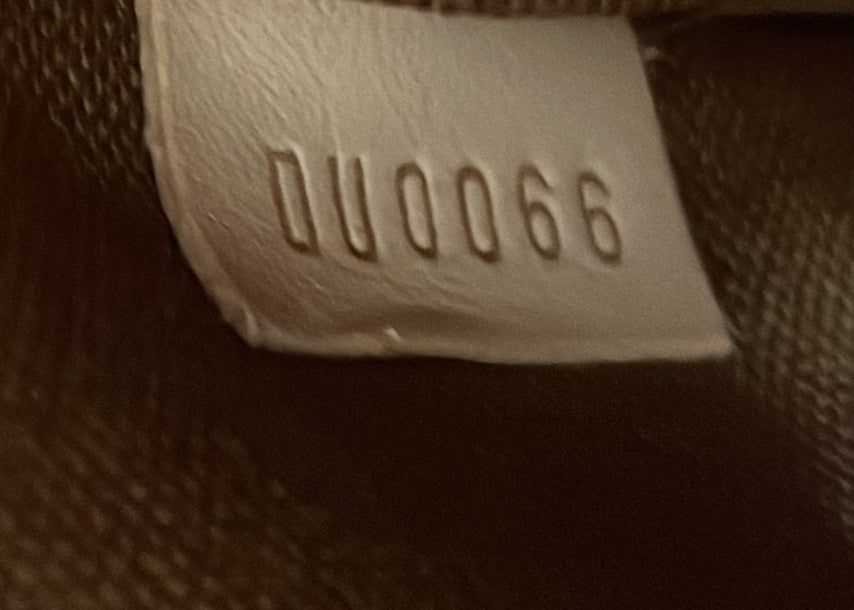 Louis Vuitton Beaubourg Messenger Bag Monogram Canvas MM