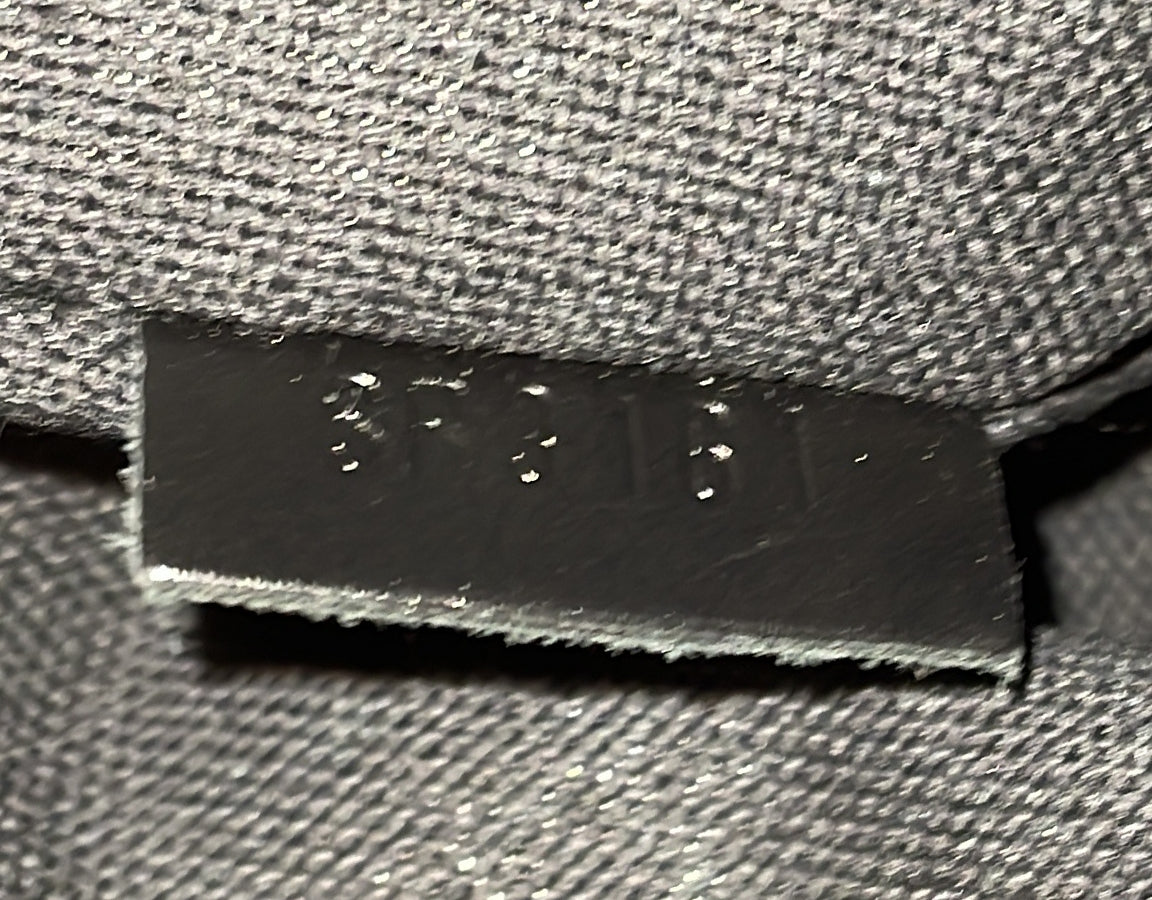Louis Vuitton Daniel Messenger Bag Damier Graphite MM