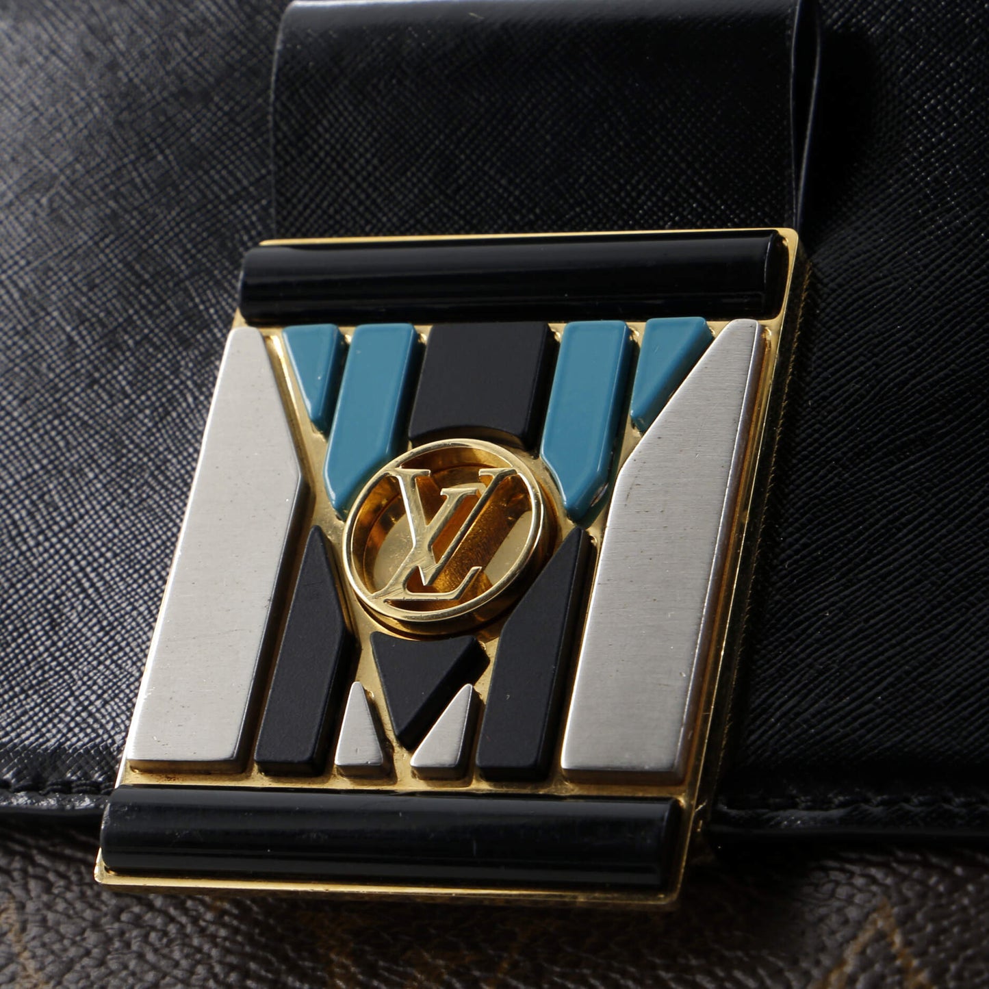 Louis Vuitton Pochette Thelma Monogram Canvas