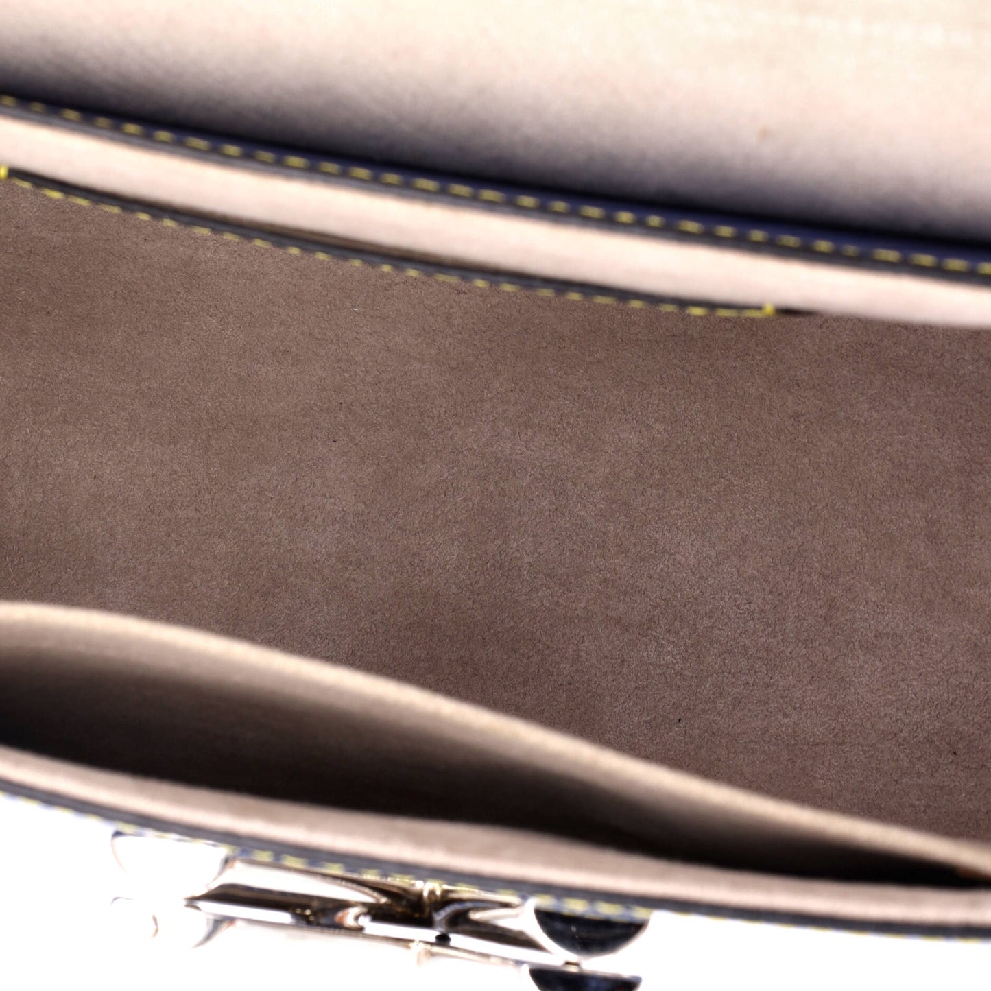 Louis Vuitton Twist Handbag Studded Epi Leather	 MM