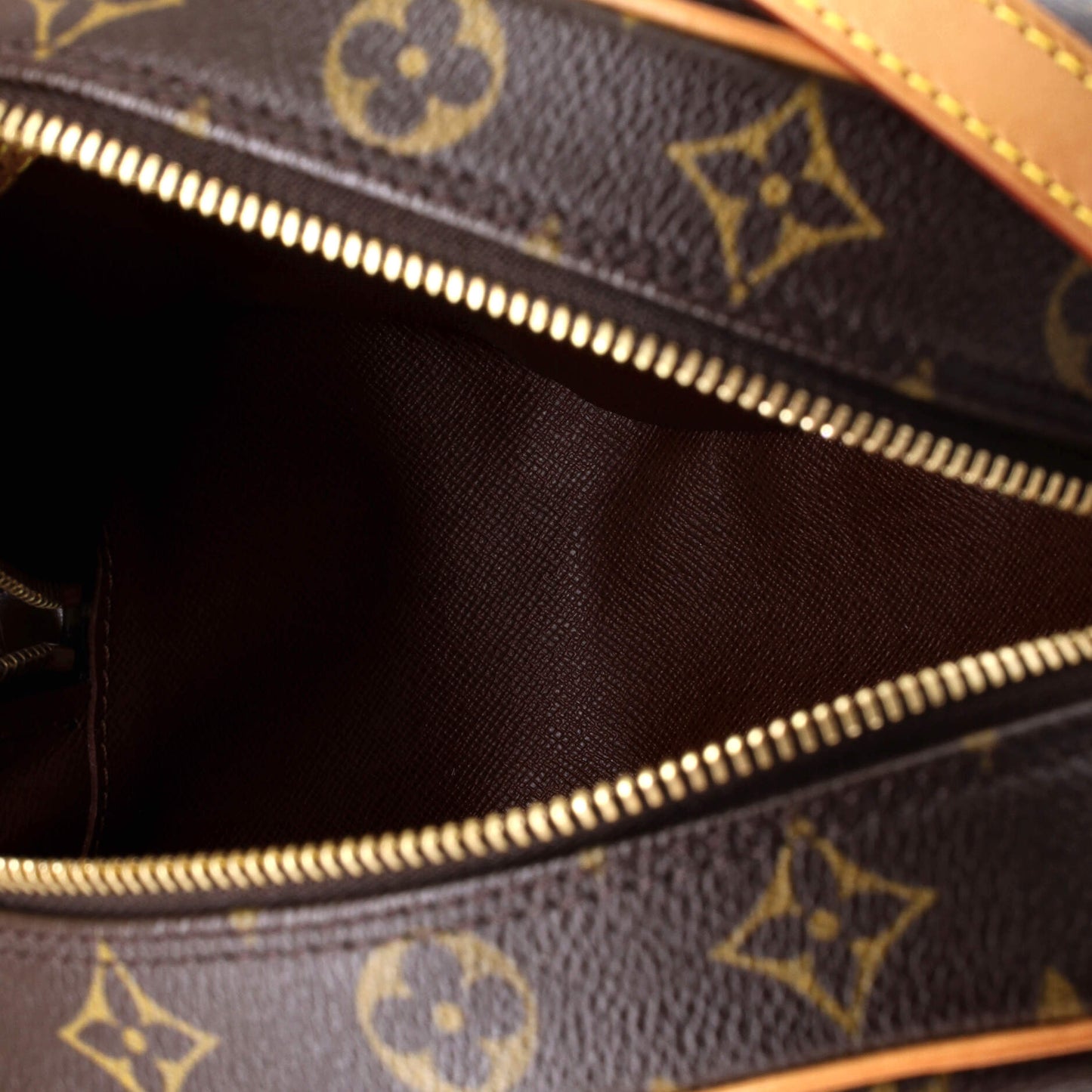 Louis Vuitton Blois Handbag Monogram Canvas
