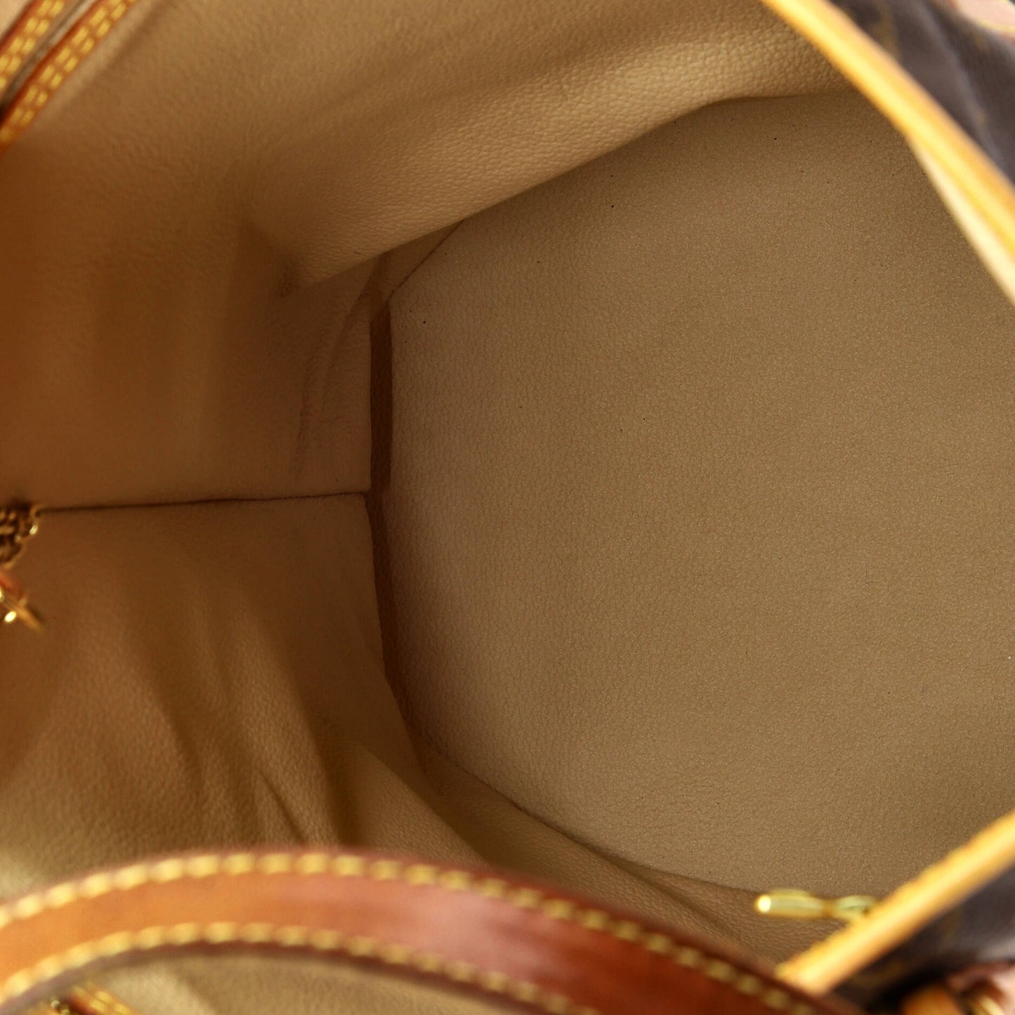 Louis Vuitton Bucket Bag Monogram Canvas GM