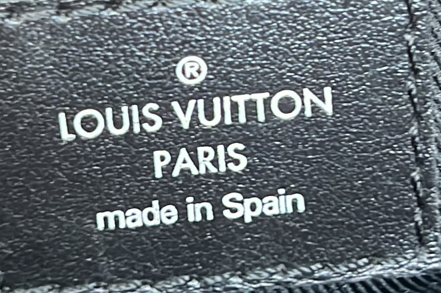 Louis Vuitton Discovery Bumbag Graffiti Monogram Eclipse Canvas