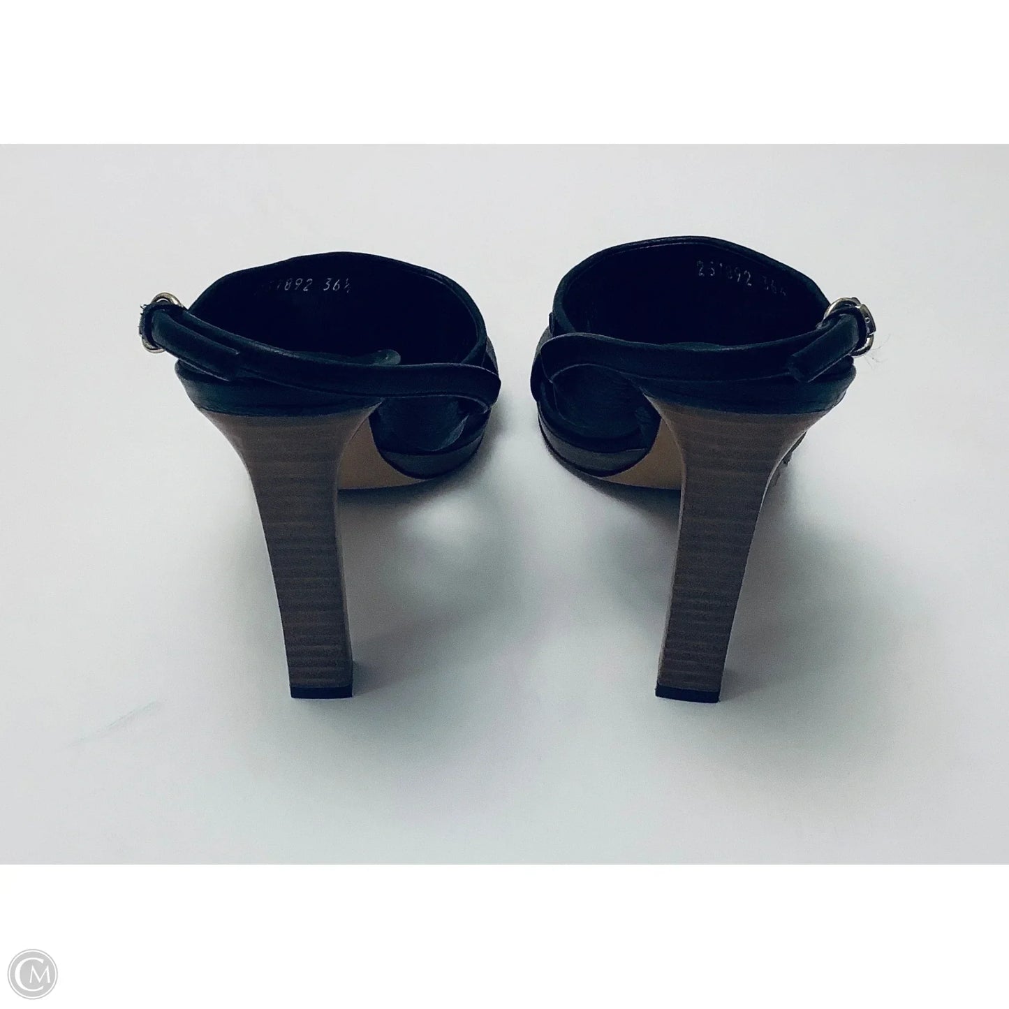 Shoes Luxury Designer By Gucci In Black, Size: 6.5
