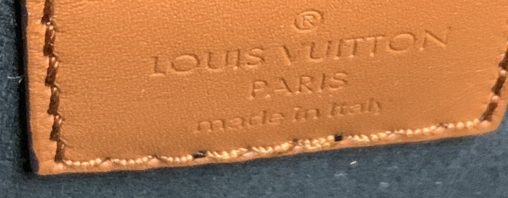 Louis Vuitton Dauphine Shoulder Bag Reverse Monogram Canvas MM