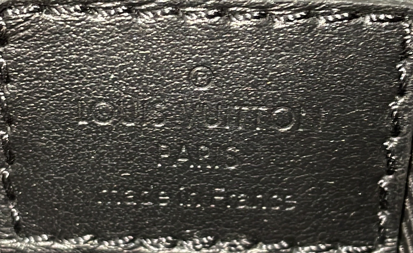 Louis Vuitton Saumur Slingbag Monogram Eclipse Canvas