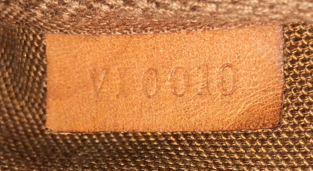 Louis Vuitton Pochette Accessoires Monogram Canvas