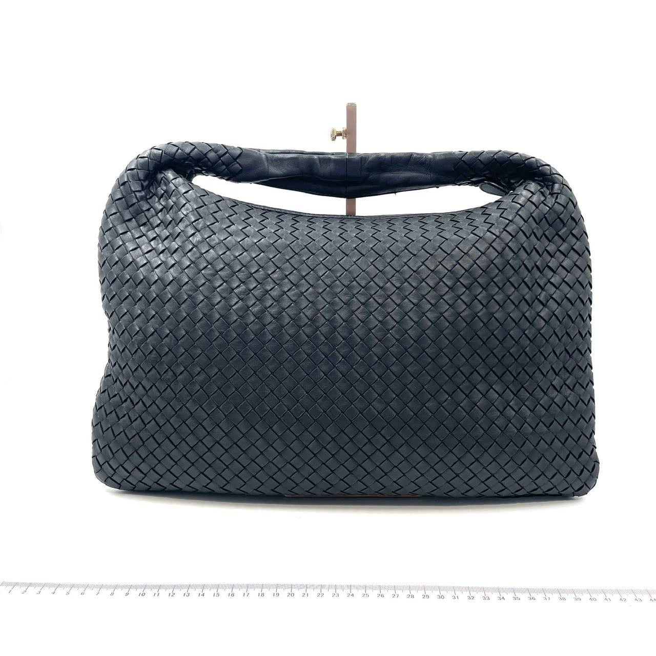 Bottega Veneta Intrecciato Hobo Bag Medium Black Lambskin leather 45cm