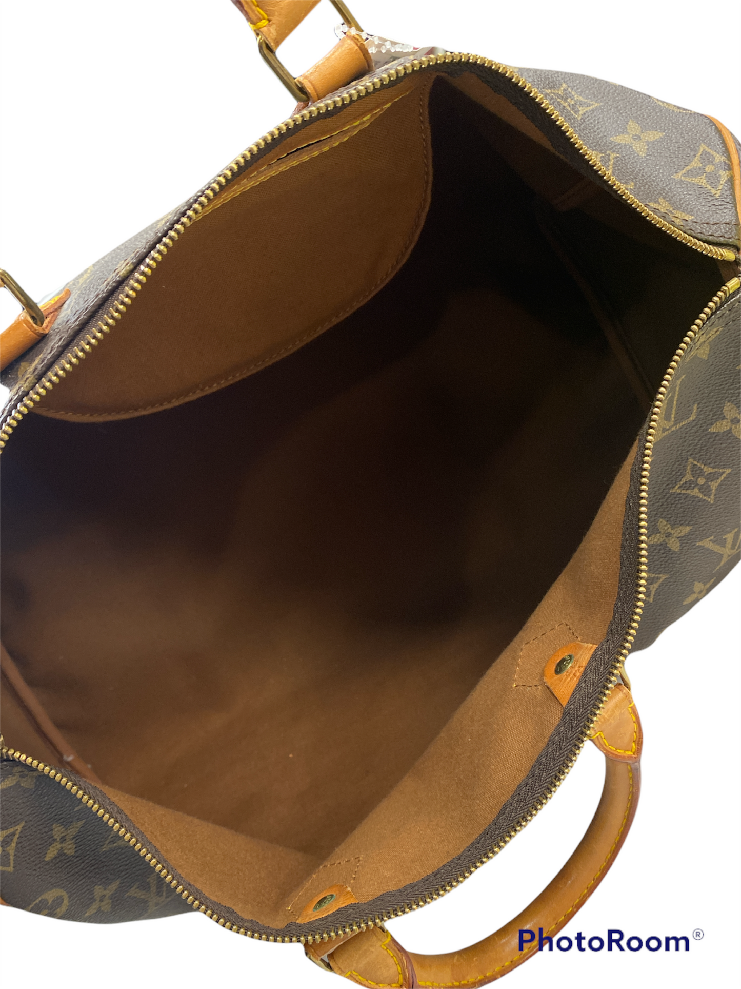 Handbag Designer By Louis Vuitton Size: Large