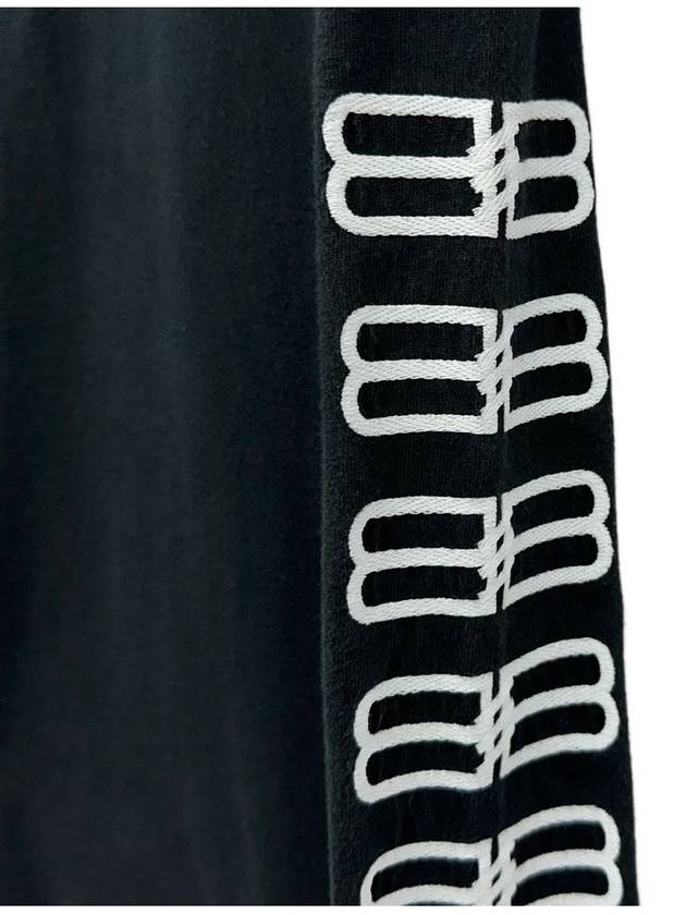 Luxury Balenciaga Trending 2026 BB Logo Sweatshirt Black