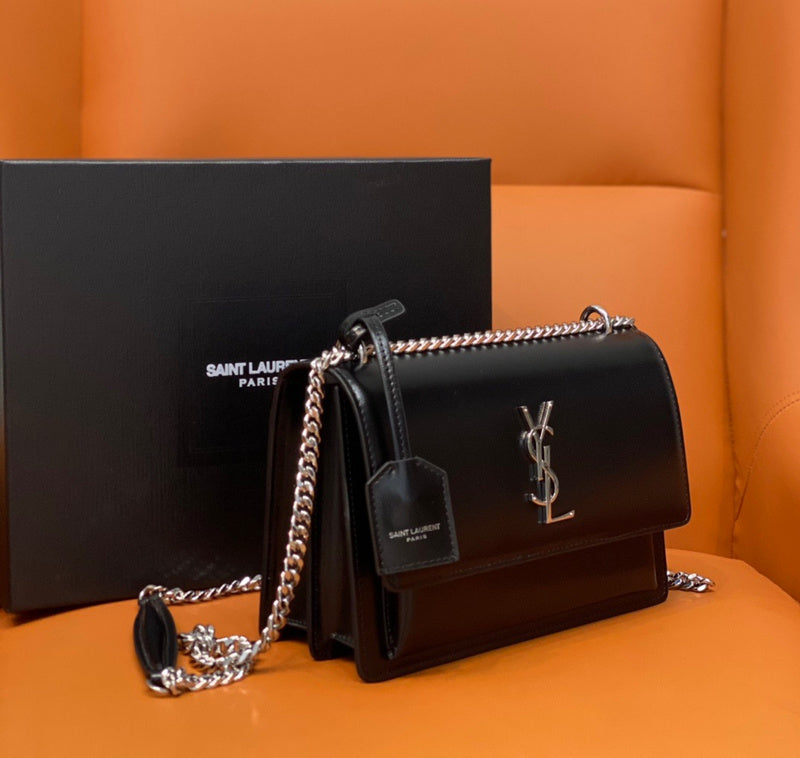 Yves Saint Laurent Boutique Essential Handbag
