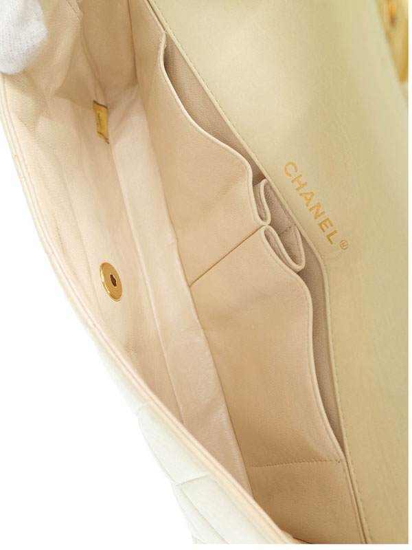 Chanel Chocolate Bar Chain Shoulder Bag Ivory
