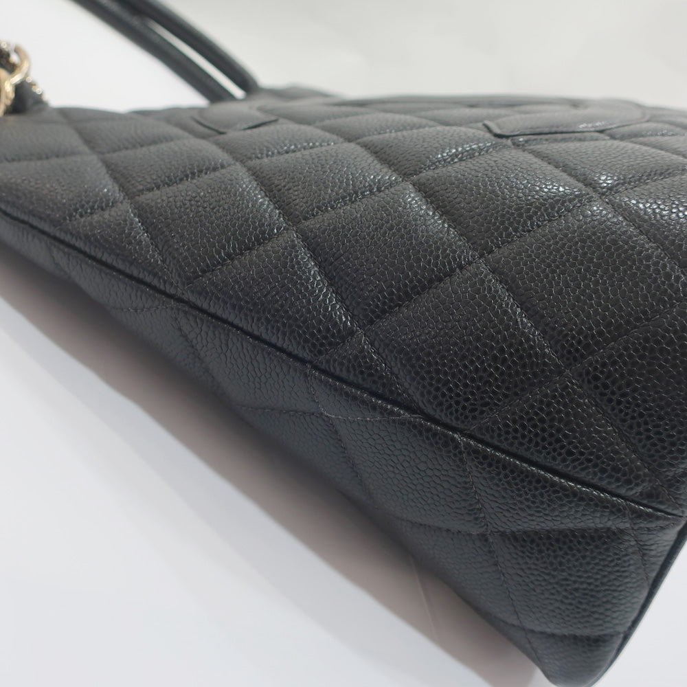 Chanel Tote Bag Caviar Skin Black Gold Metal Fittings