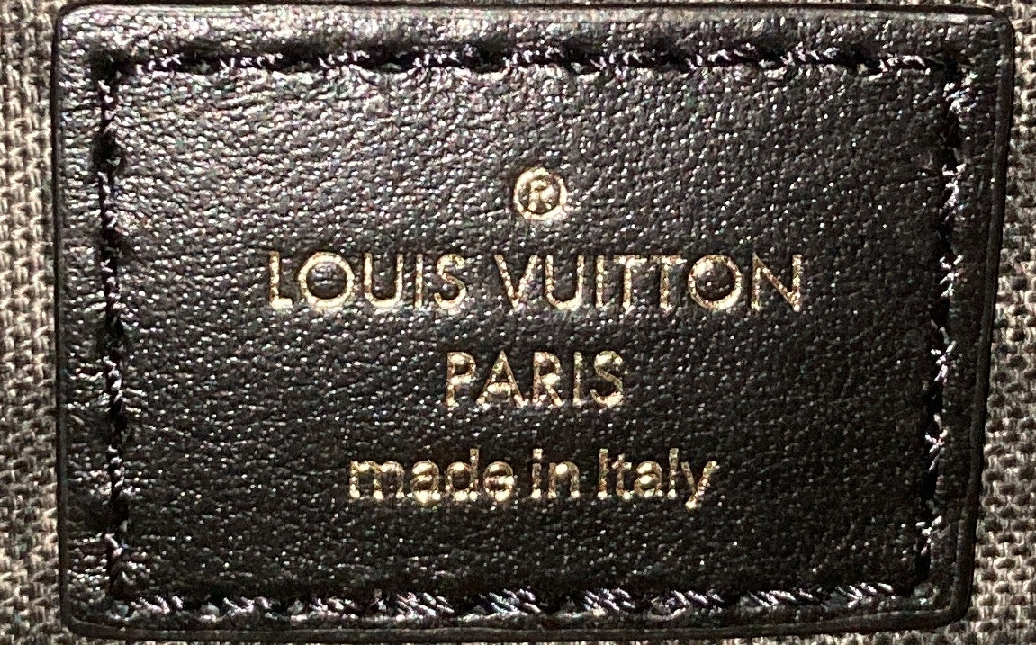 Louis Vuitton OnTheGo Tote Wild at Heart Monogram Giant GM