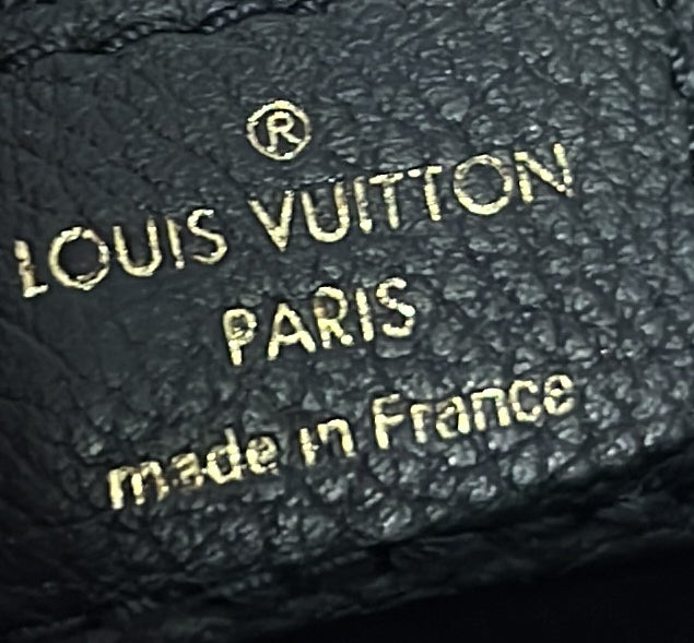 Louis Vuitton Lockme Tender Handbag Leather