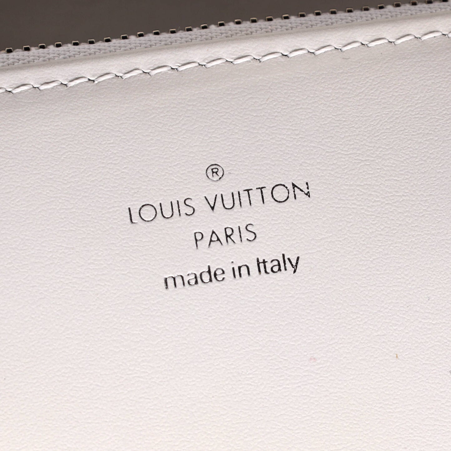 Louis Vuitton Swing Handbag Leather