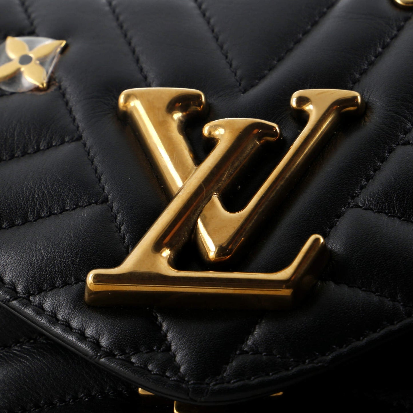 Louis Vuitton New Wave Chain Bag Limited Edition Love Lock Quilted Leather MM
