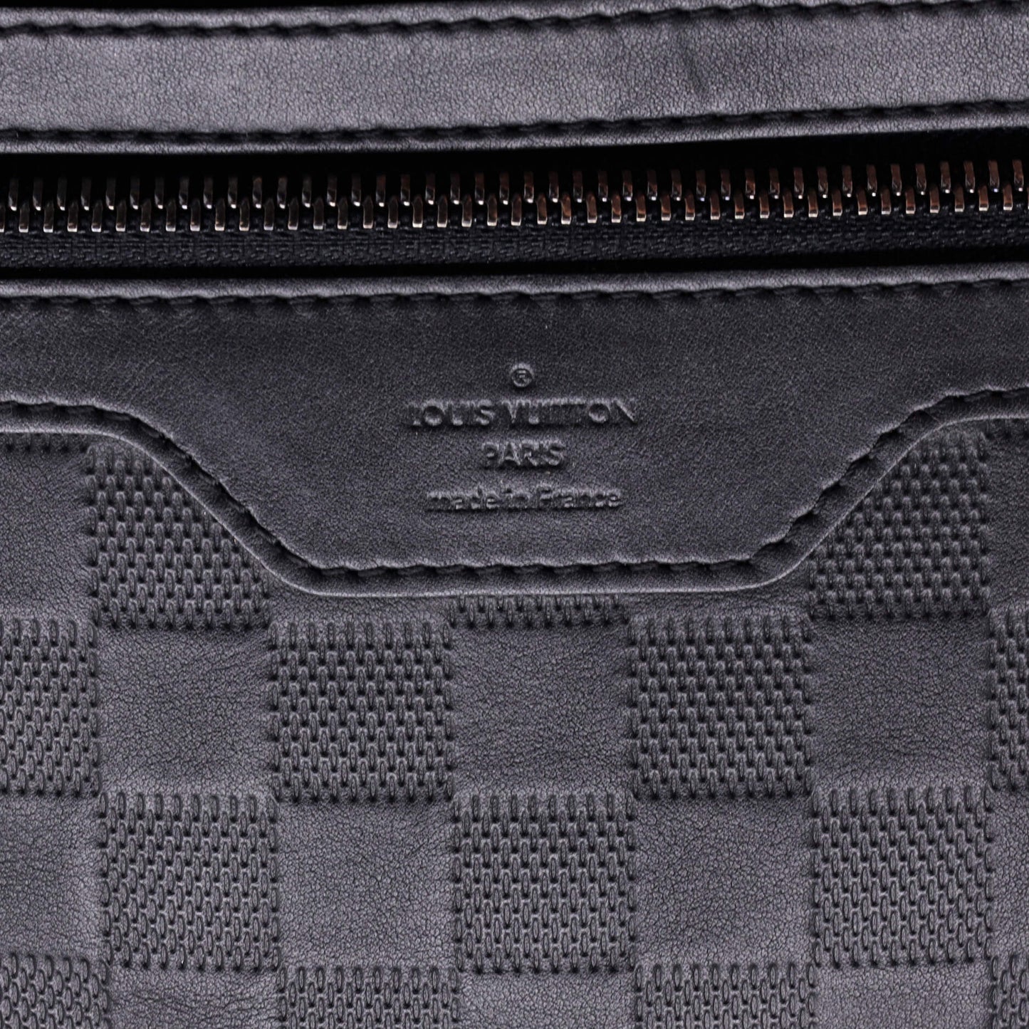 Louis Vuitton Calypso Messenger Bag Damier Infini Leather MM