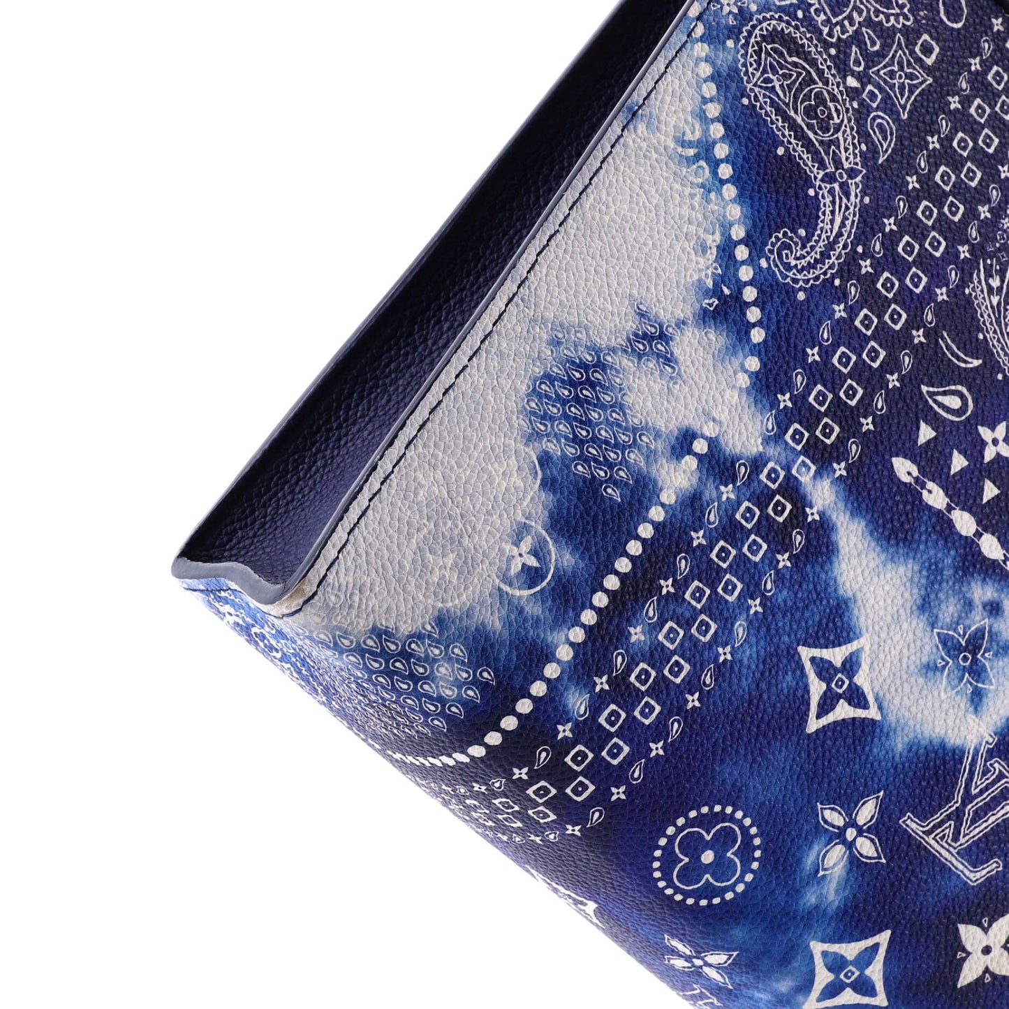 Louis Vuitton Pochette Voyage Limited Edition Monogram Bandana Leather MM