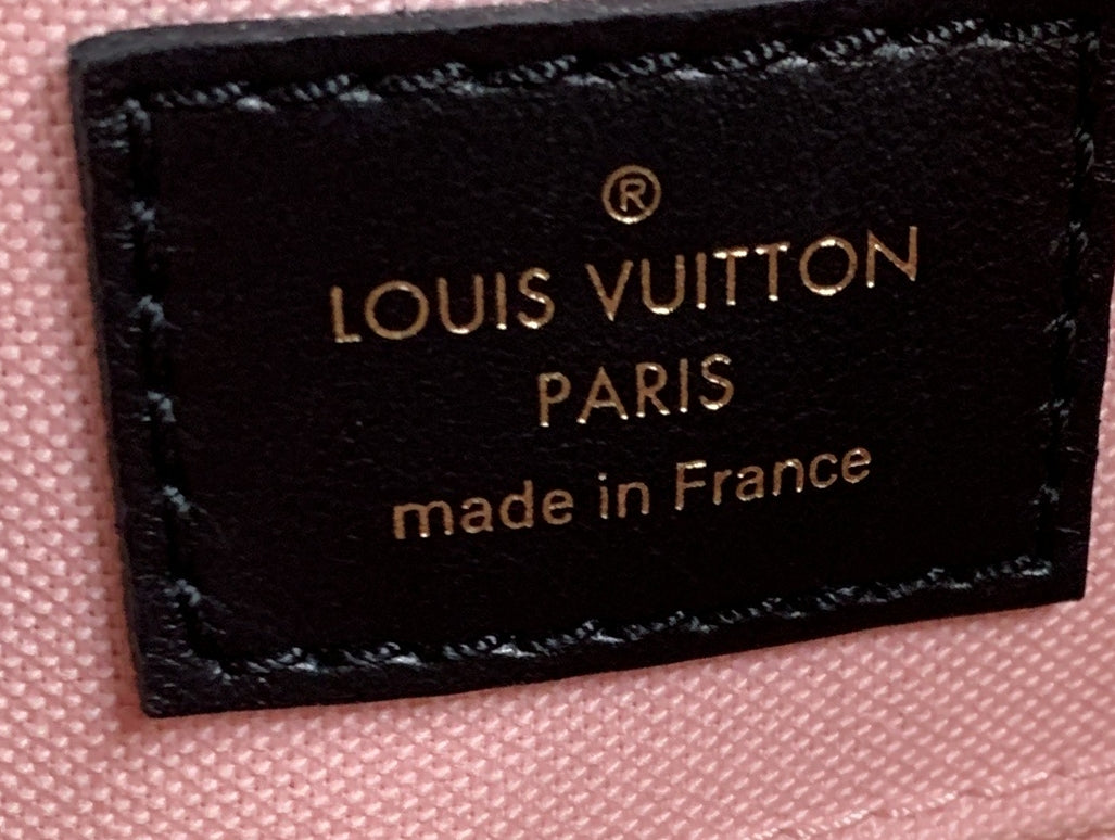 Louis Vuitton OnTheGo Tote Fall for You Monogram Canvas MM