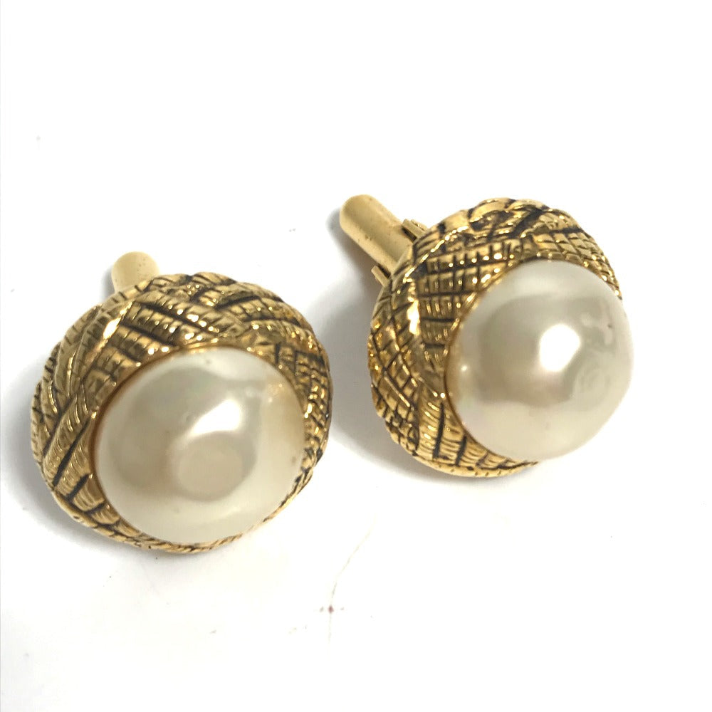 CHANEL cuffs metal gold vintage Fake pearl mens