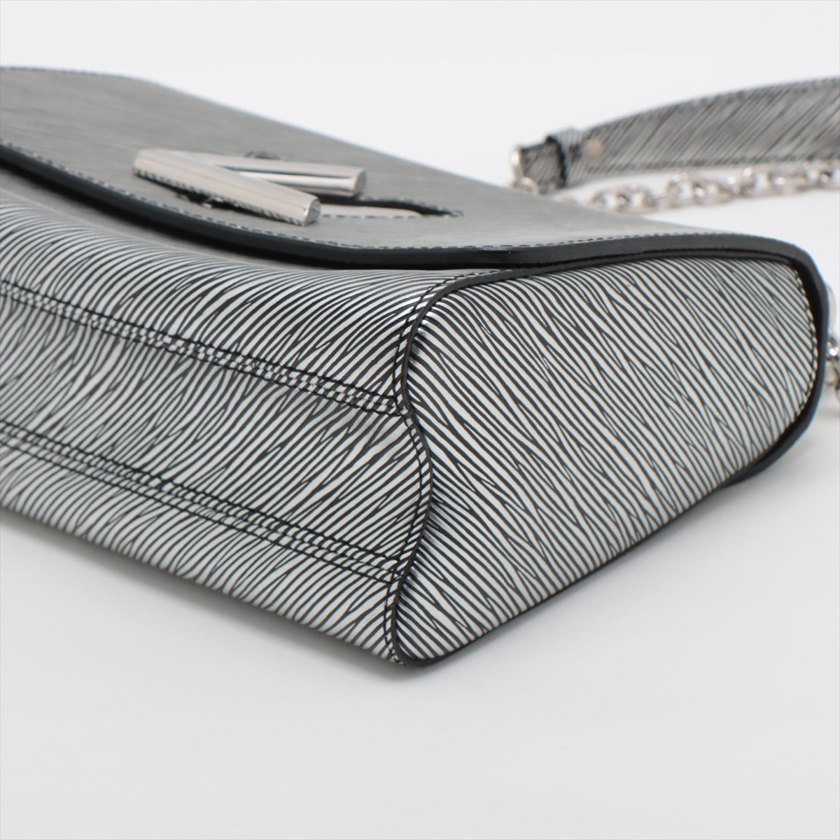 Louis Vuitton Epi Metal Twist MM M54855