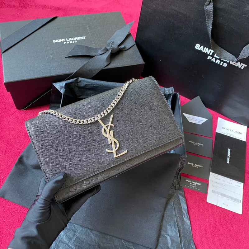 Yves Saint Laurent Day Modern Handbag