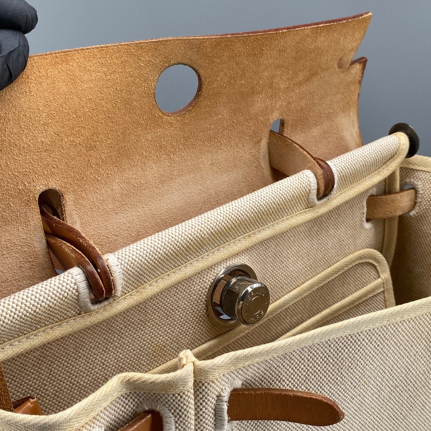 Hermes 2001 Herbag 31 Beige Canvas & Natural Caramel Cowhide Shoulder Bag