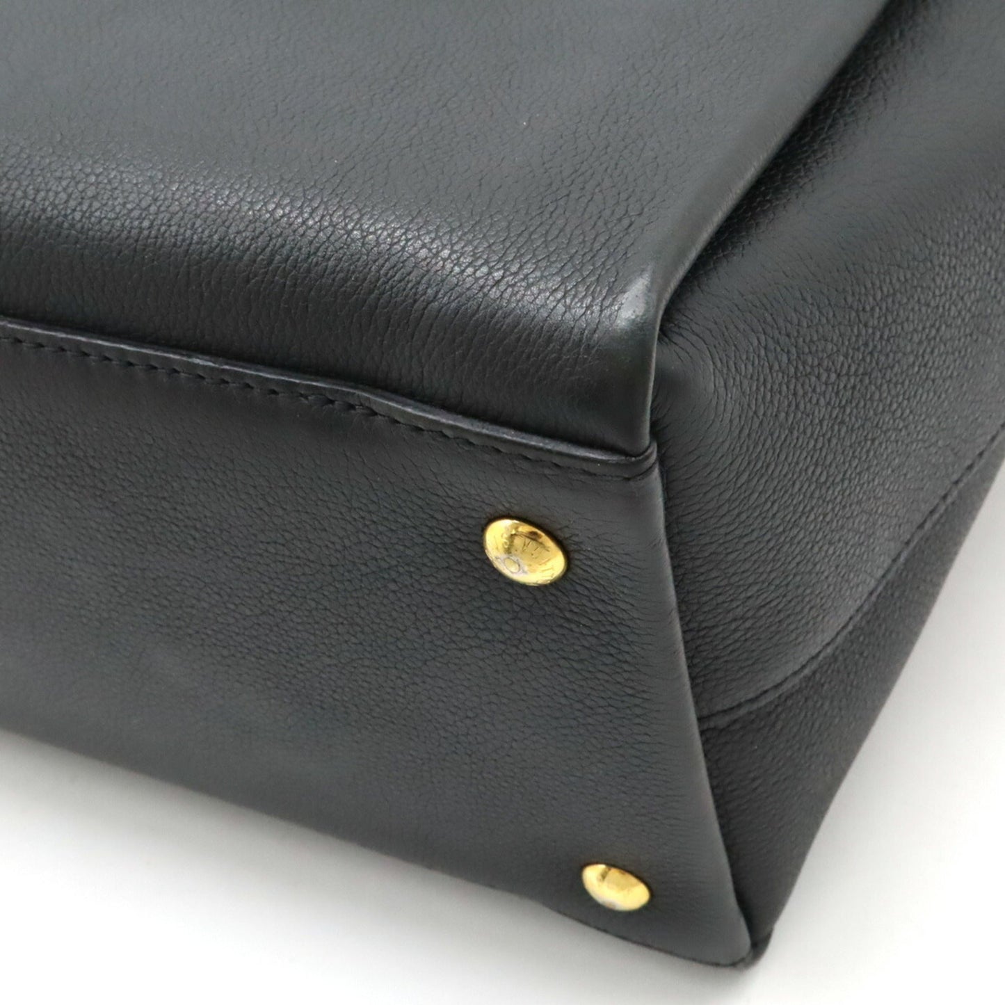 Louis Vuitton  Noir Leather Handbag Shoulder Bag