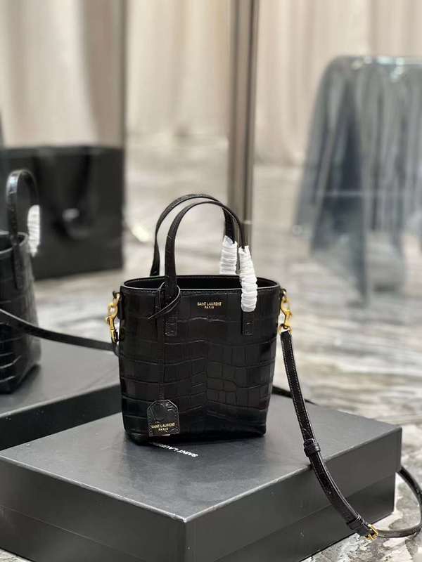 Yves Saint Laurent Editorial Everyday Handbag