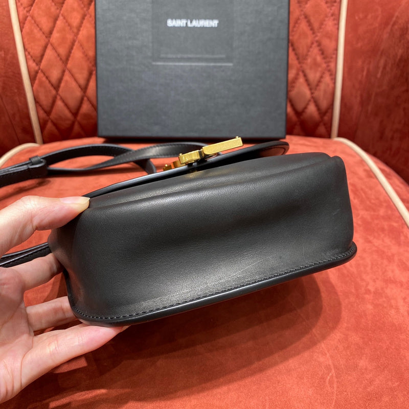 Yves Saint Laurent Atelier Everyday Handbag