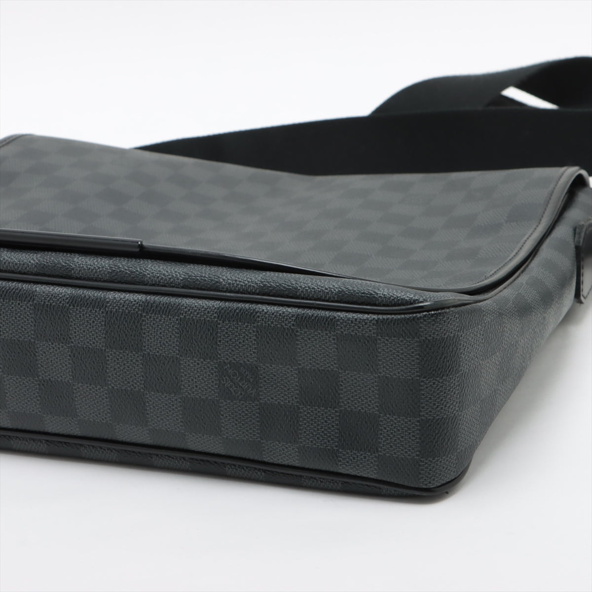 Louis Vuitton Damier Graphite Daniel MM N58029