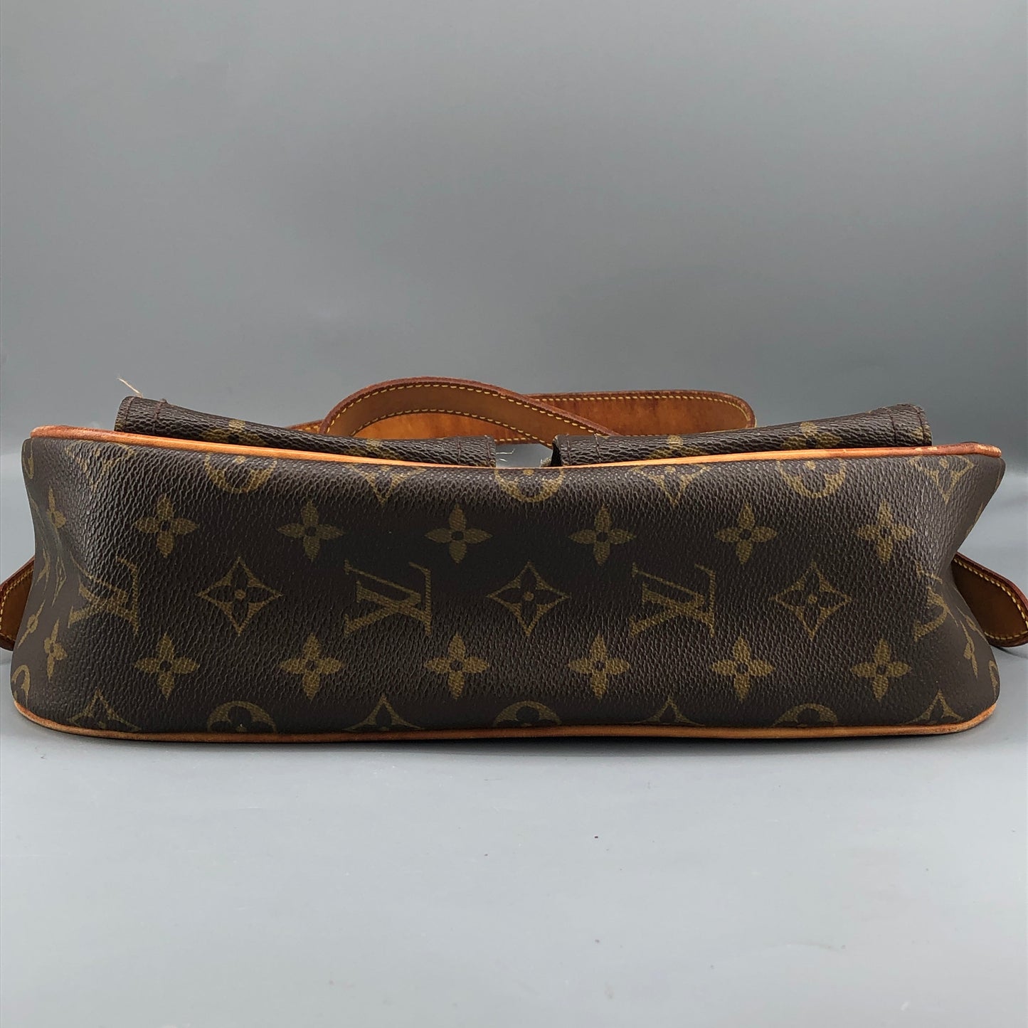 Louis Vuitton Monogram Hudson GM Bag Brown