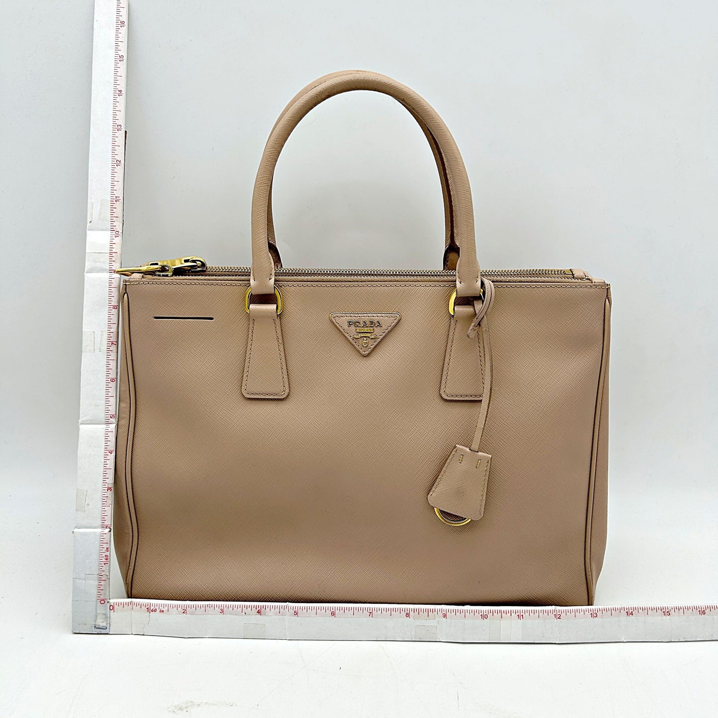 PRADA Saffiano Lux Medium Tote Cammeo ART1157382609