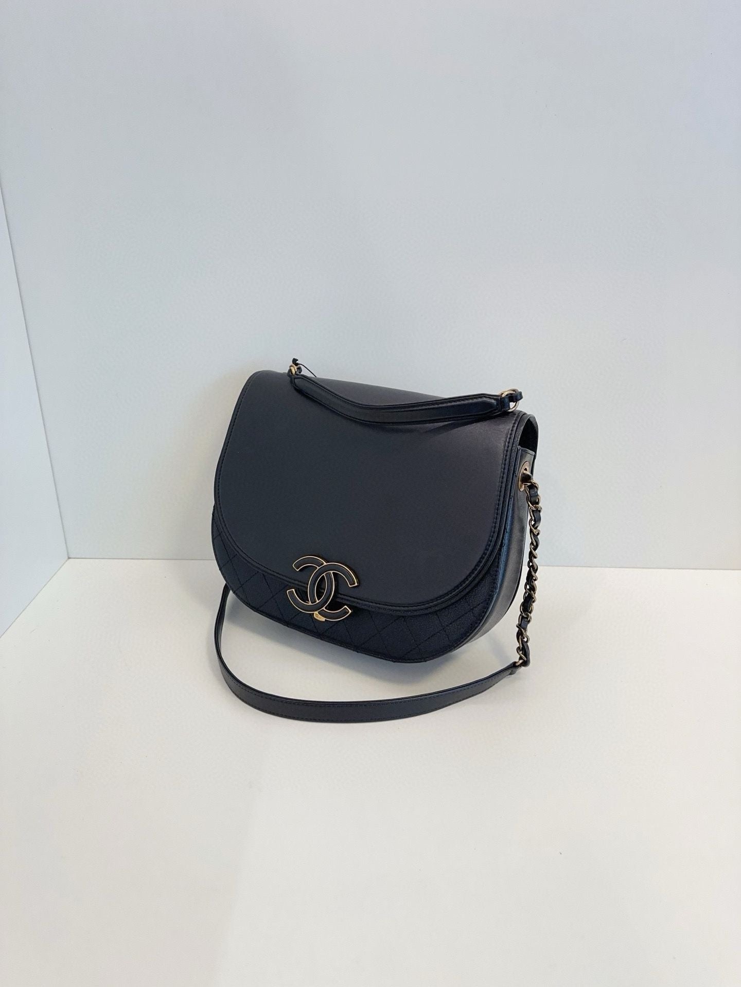 Chanel Saddle Handbag Bag - Ewore Bags