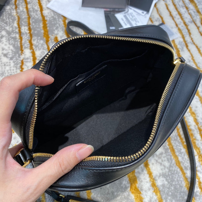 Yves Saint Laurent - Bags 054