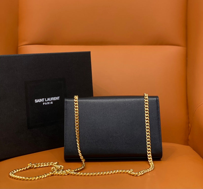Yves Saint Laurent - Bags - 260