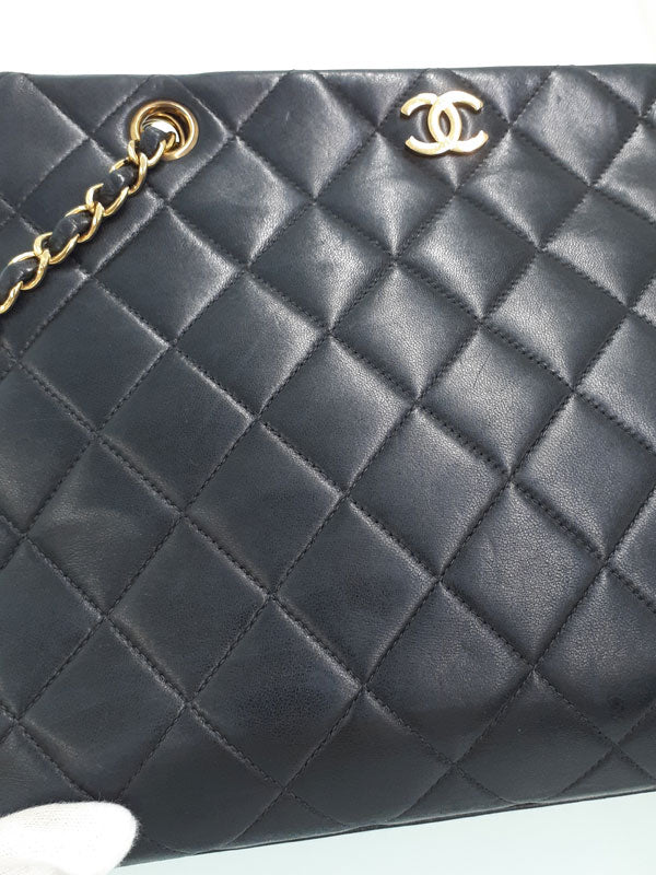 Chanel Matelasse Chain Shoulder Bag Black
