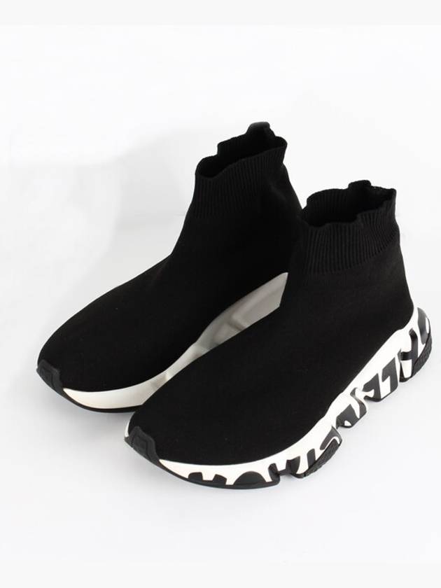 Luxury Balenciaga Trending 2026 graffiti speedrunner