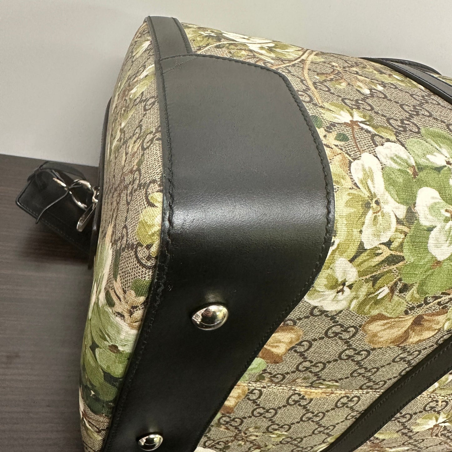 Gucci GG Supreme Monogram Blooms Medium Duffle Beige LB125180