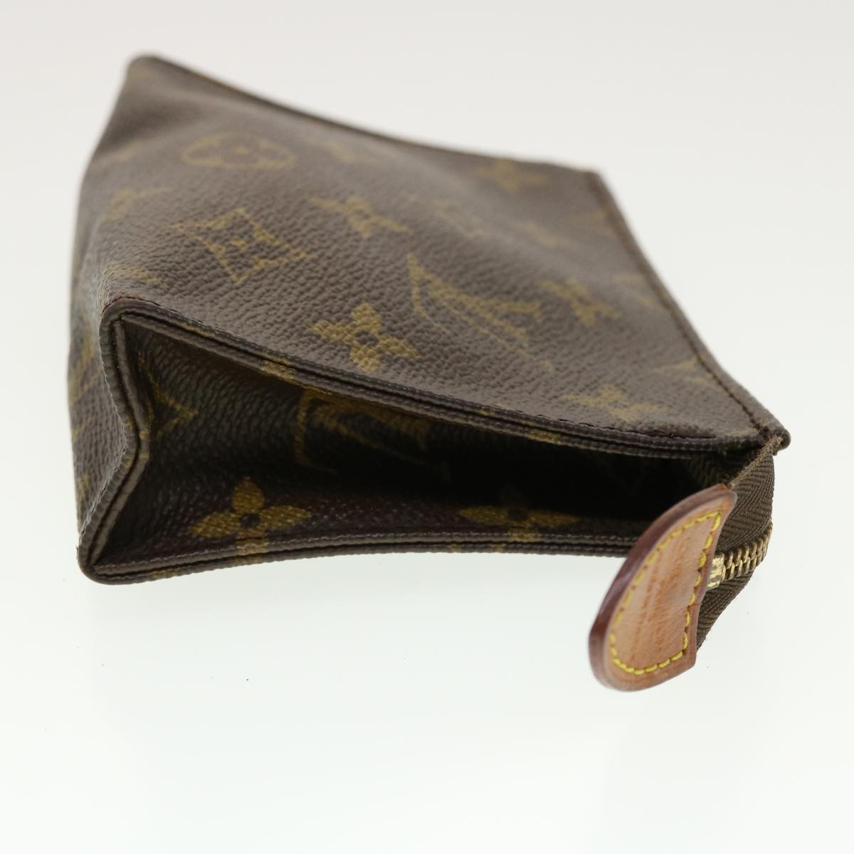LOUIS VUITTON Monogram Poche Toilette 15 Pouch M47546 LV Auth 41049