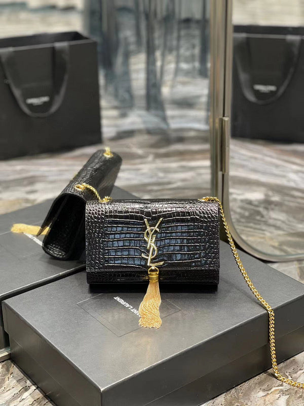 Yves Saint Laurent Day Polished Handbag