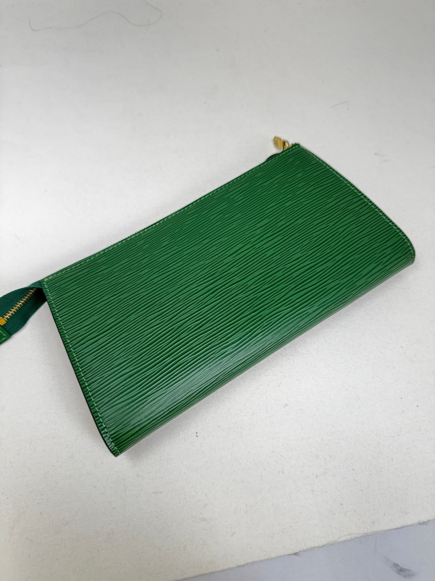 Louis Vuitton | Bags | Louis Vuitton Chez Lava 23 Monogram Canvas Brw Pvc Clutch 3471725 B20-49 B20-49