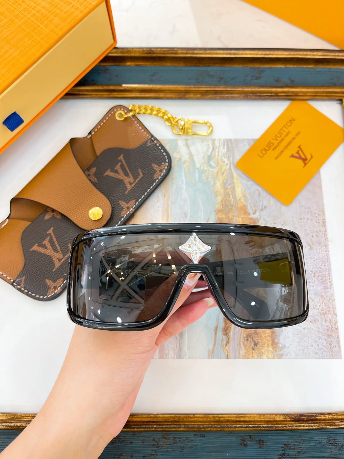 Louis Vuitton Cy  Sport Mask Sunglasses