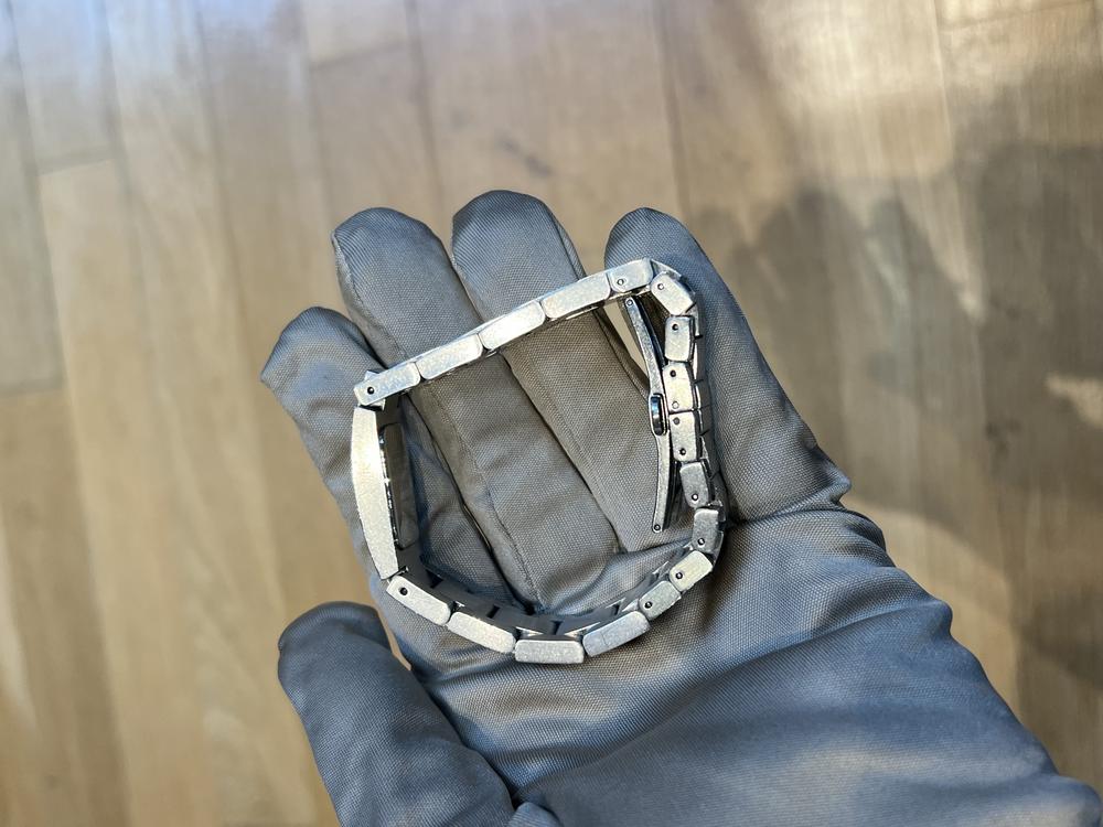 Gucci 4600L Stainless Steel Watch
