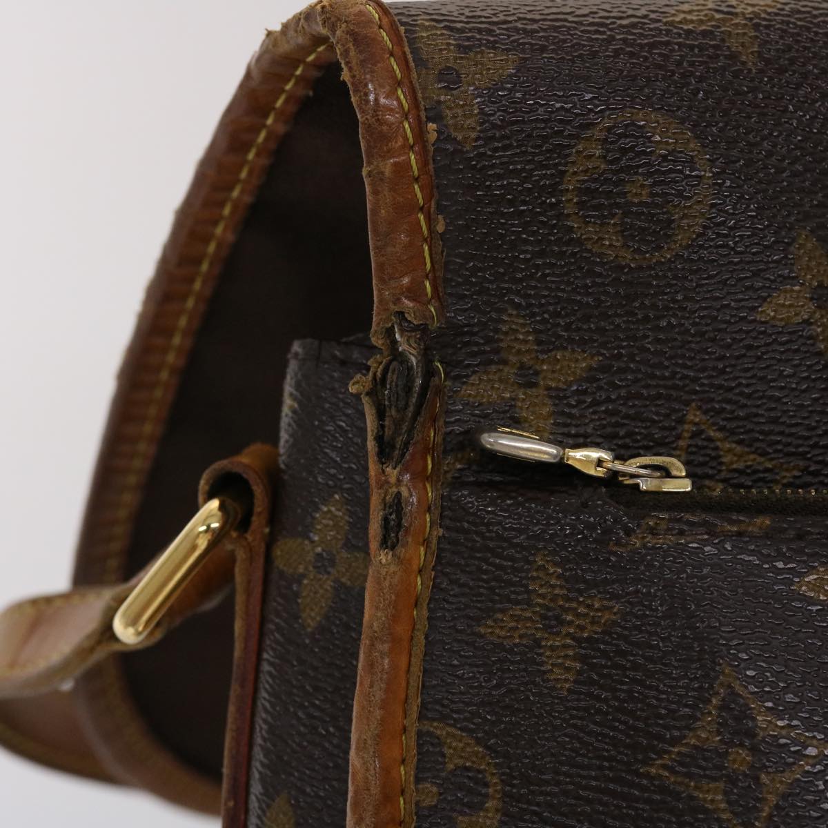 LOUIS VUITTON Monogram Menilmontant MM Shoulder Bag M40473 LV Auth 45491