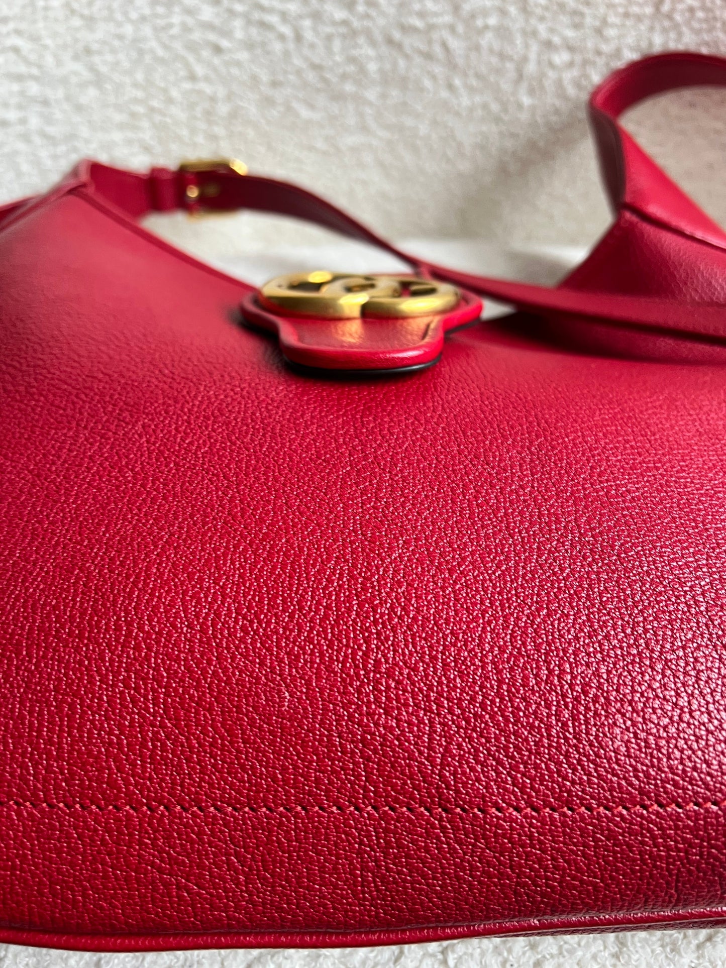 Gucci Red Large Aphrodite Shoulder Bag (RRP £1760)