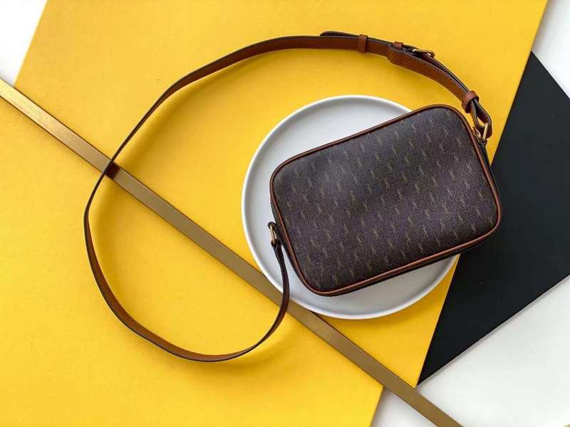 Yves Saint Laurent Weekend Polished Handbag