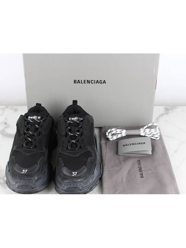 Luxury Balenciaga Trending 2026 Triple S dirty black sneakers 37 240